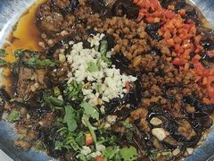 -一口猪海鲜浑锅·东北家常菜