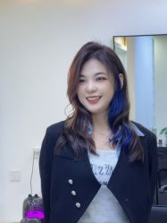 -V7 HAIR SALON