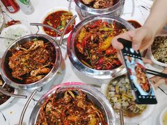 -凤凰路何眼镜香辣蟹(花果园店)