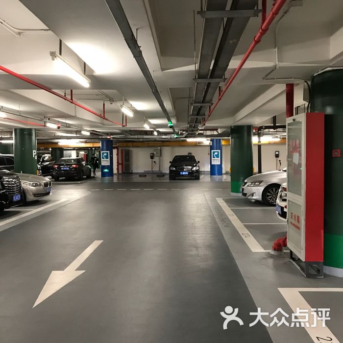 恒隆广场停车库