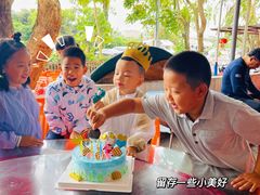 -岛中岛·海鲜大排档·万宁老字号(东澳店)