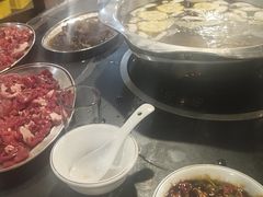 -牛一煲美食(江高店)