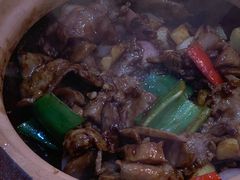 生啫牛舌-天宝食坊·啫啫煲大排档(西华路店)