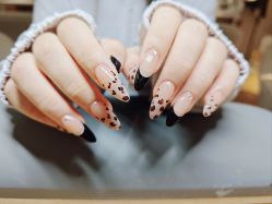 -UGIRL有个美甲