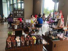 零售区-星巴克(柳州万象城店)