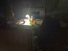 -瓦伦丁主题制服酒吧