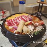 带上我的labubu去吃最爱的韩料店啦