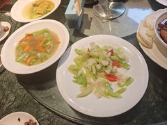 -湖泉水云间餐厅·弥勒地道菜(B座店)