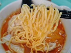 -亚王咖喱鸡米粉面