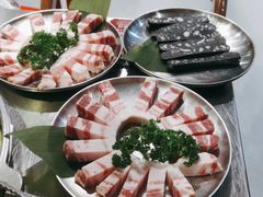 -哈哈碳都·牛肋条无限自助烤肉(台江万达店)