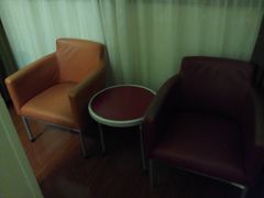 特惠大床房-莫泰酒店(上海虹桥北新泾地铁站天山路店)