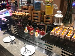 -苏州汇融广场假日酒店