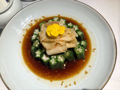 捞汁秋葵片-鑫悦诚府·新鲁菜·餐厅(趵突泉店)