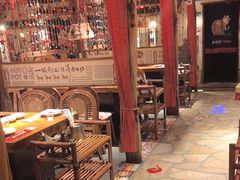 -老牌坊云南鱼豆花火锅(爱建店)