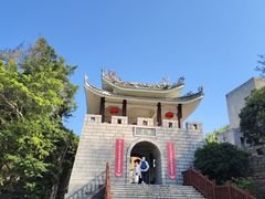 -东山风动石景区