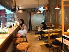 用餐区-凤起龙游老面包子(凯德晶品店)