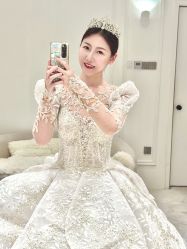 点击看大图 -Renee芮亦婚纱