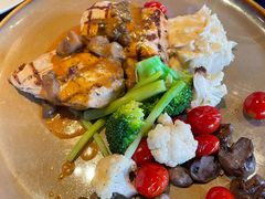 烤鸡胸配肉汁蘑菇酱-blue frog蓝蛙(长泰广场店)