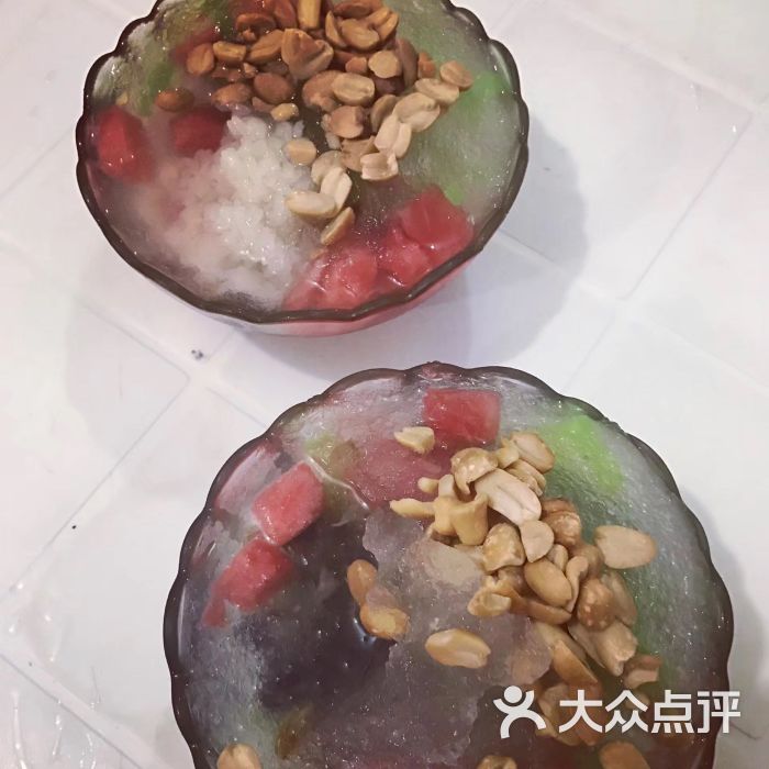 正宗八宝冰饭图片 - 第1张