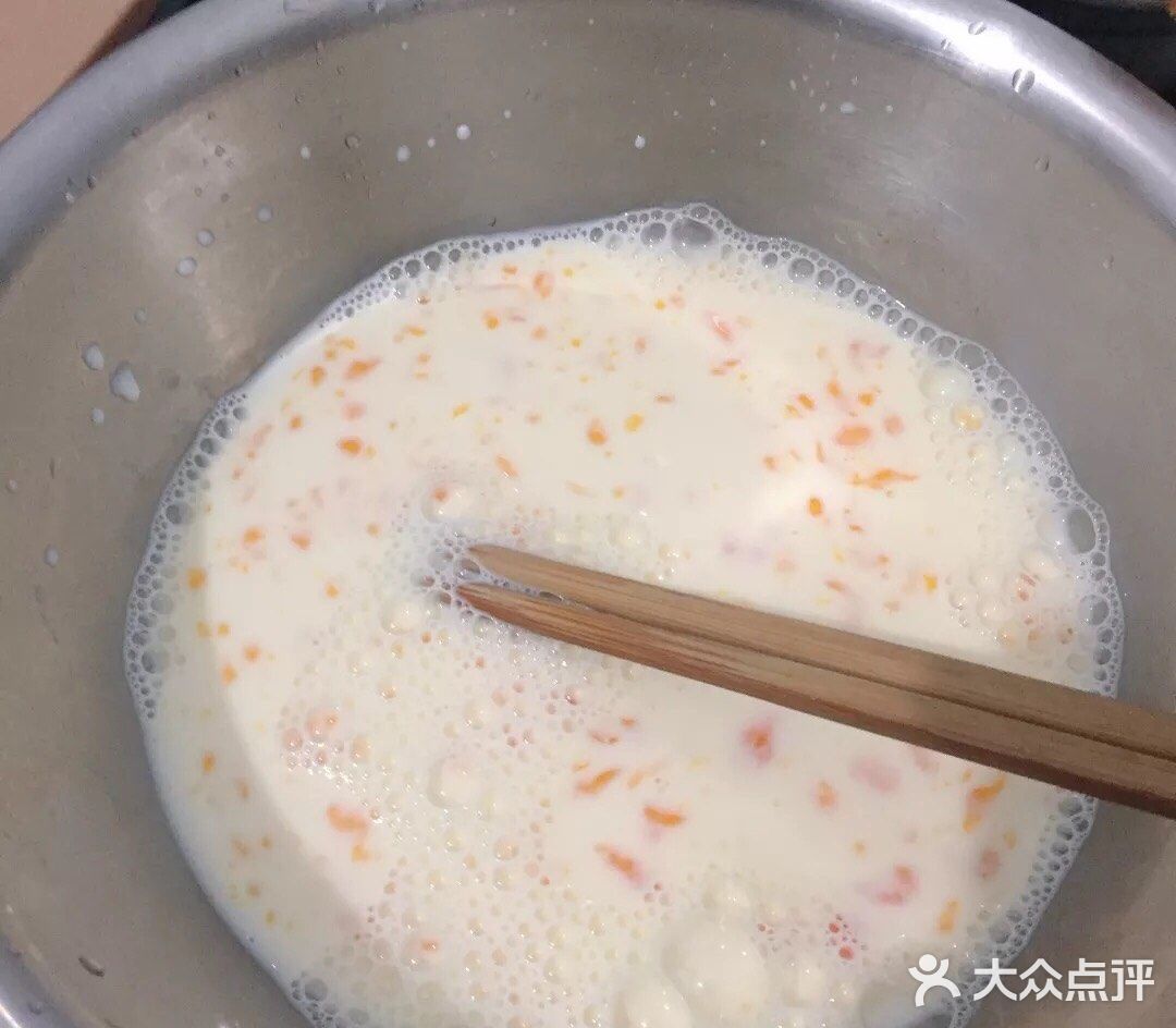 一起来做8小时浸润吐司，奶香浓郁，软绵绵的早餐