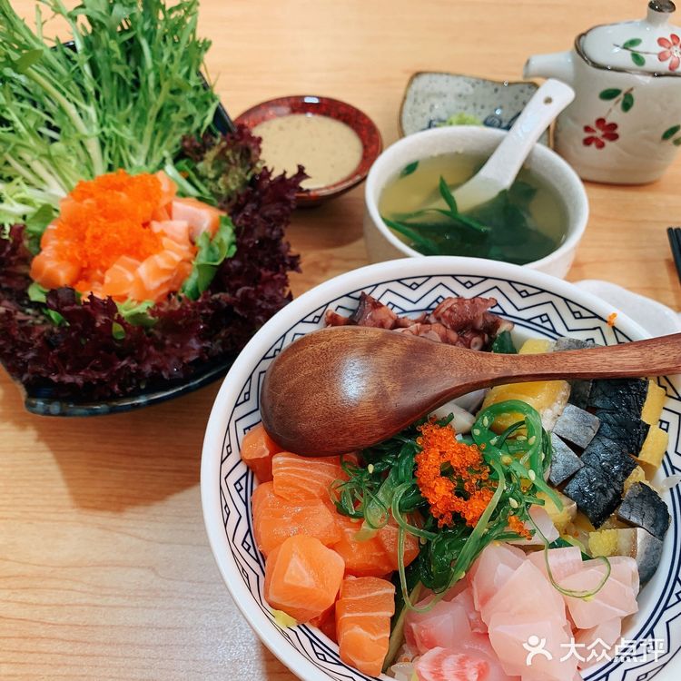 超赞的日式料理-三十块就能吃到饱