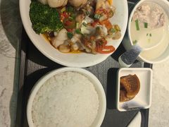 -璞臻汽锅餐厅(南京东路店)