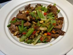 -楚山晓·湖北菜(武汉光谷K11店)