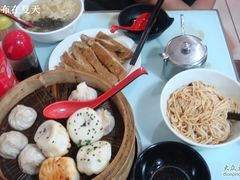 生煎包&nbsp;面&nbsp;素鸡&nbsp;馄饨-老上海食惠裡小籠包生煎包