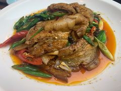 -有红鸡毛店·川菜(建设路店)