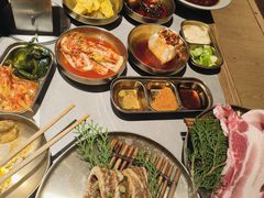 -草家酱蟹炭火烤肉店(珲春南路一店)