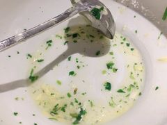 -忆江南·金鹏船宴