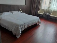 -济南环联鲁菜皇大酒店(山东大学洪楼店)