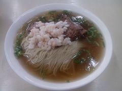 虾仁闷肉面-陆长兴(彩香二村店)