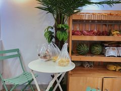 -津椰本·海南正宗椰奶清补凉(店一店)