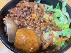 京味卤肉饭-田老师红烧肉老家肉饼(东单店)