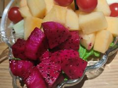 蔬菜水果色拉-坛宗剁椒鱼头(河西王府井店)