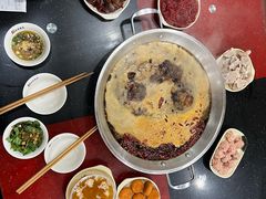 -储奇门鳝鱼火锅(总店)