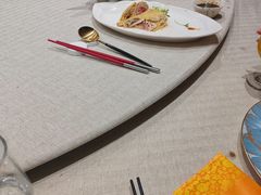 -品悦酒店(三林古镇店)