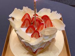 草莓白巧克力奶油蛋糕-布歌东京(常州购物中心店)