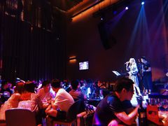 -TZ House音乐现场(来福士中心店)