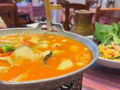 -老滇山寨•云南特色菜•地方菜•民族风情歌舞表演(金碧店)