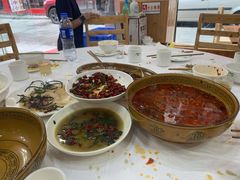 -乡土特色.冷锅鱼.牦牛肉汤锅