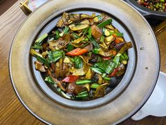 -云海肴·汽锅鸡·云南菜(天山百盛优客店)