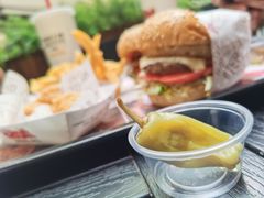 -The Habit Burger Grill 哈比特汉堡(爱琴海店)