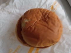 麻辣足尊汉堡-麦当劳(小白楼店)