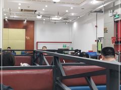 大堂-红色湘菜馆(春风店)