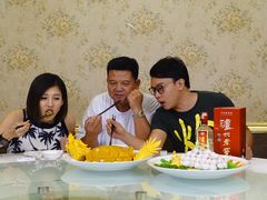 -黄埔华苑酒家(黄埔店)