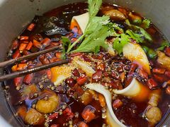 -晓彭肥肠鸡·泡椒鸡火锅(水木天地店)