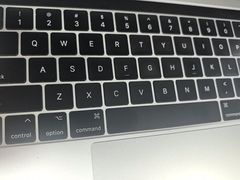 -Apple Store苹果手机电脑售后维修中心(浦东店)