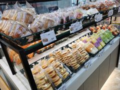 -华荣西饼屋(永护店)